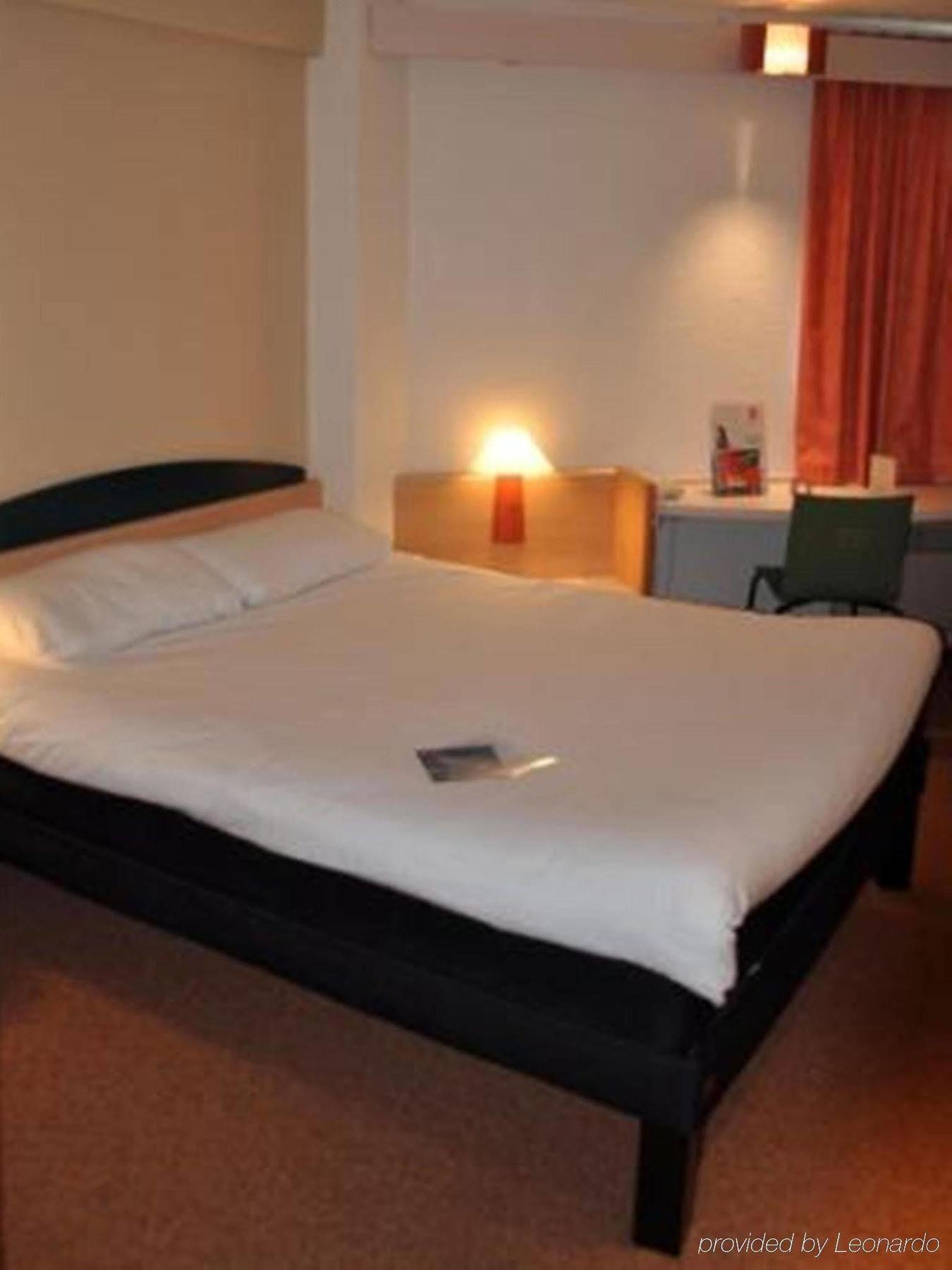 Hotel Ibis Autun Exteriér fotografie
